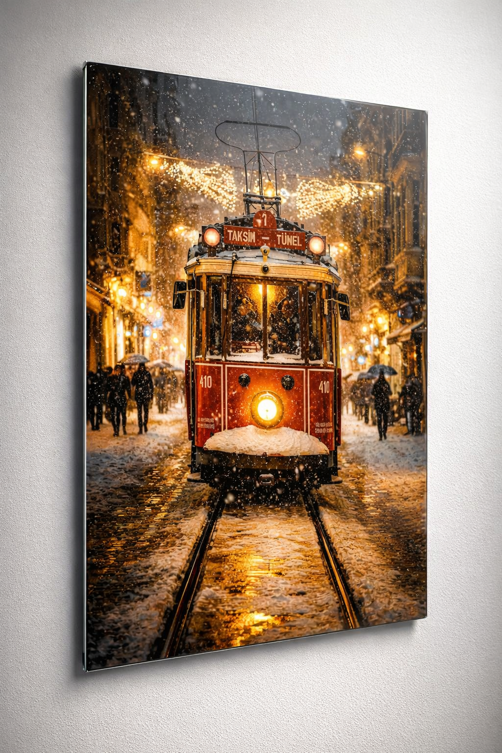 Kar Altında İstiklal Cam Tablo